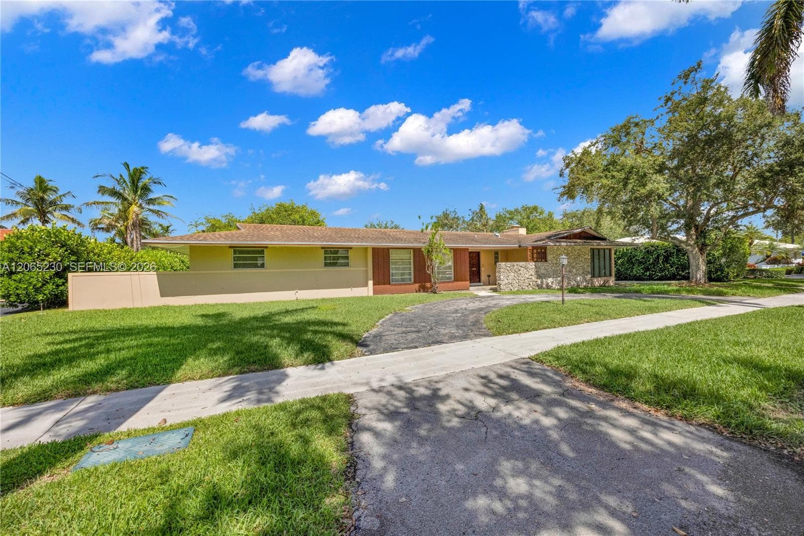 11800 SW 72nd Ave, Pinecrest, FL 33156