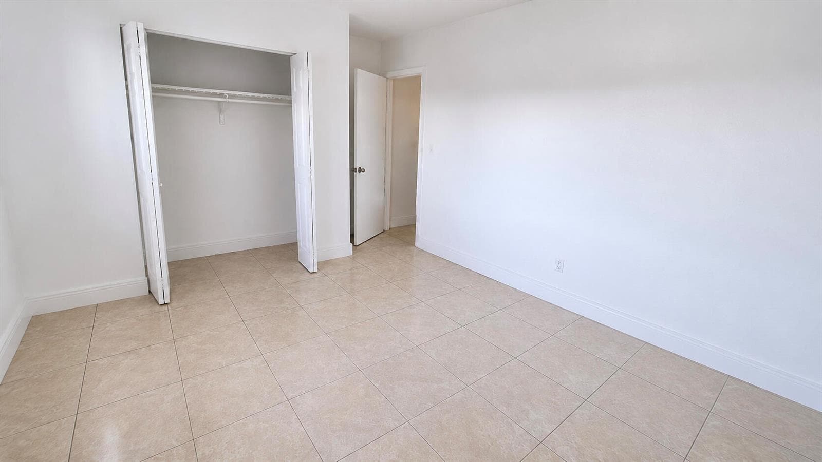 3970 NW 31ST Terrace # 1, Lauderdale Lakes, FL 33309 — zdjęcie 5