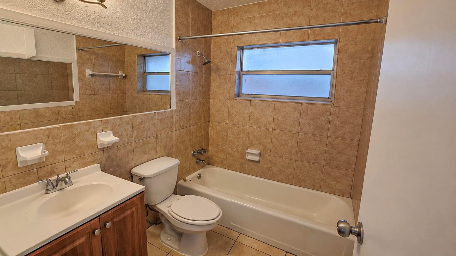 3970 NW 31ST Terrace # 1, Lauderdale Lakes, FL 33309 — zdjęcie 4