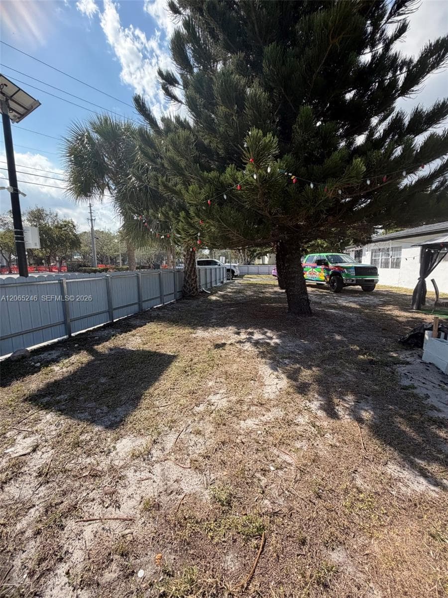 331 NW 39th Ave, Lauderhill, FL 33311 — zdjęcie 5