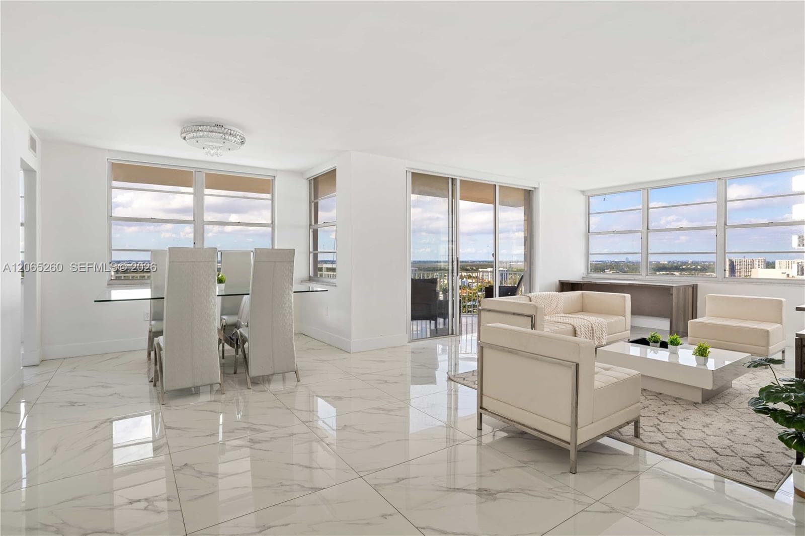 18051 Biscayne Blvd # 1904-1, Aventura, FL 33160