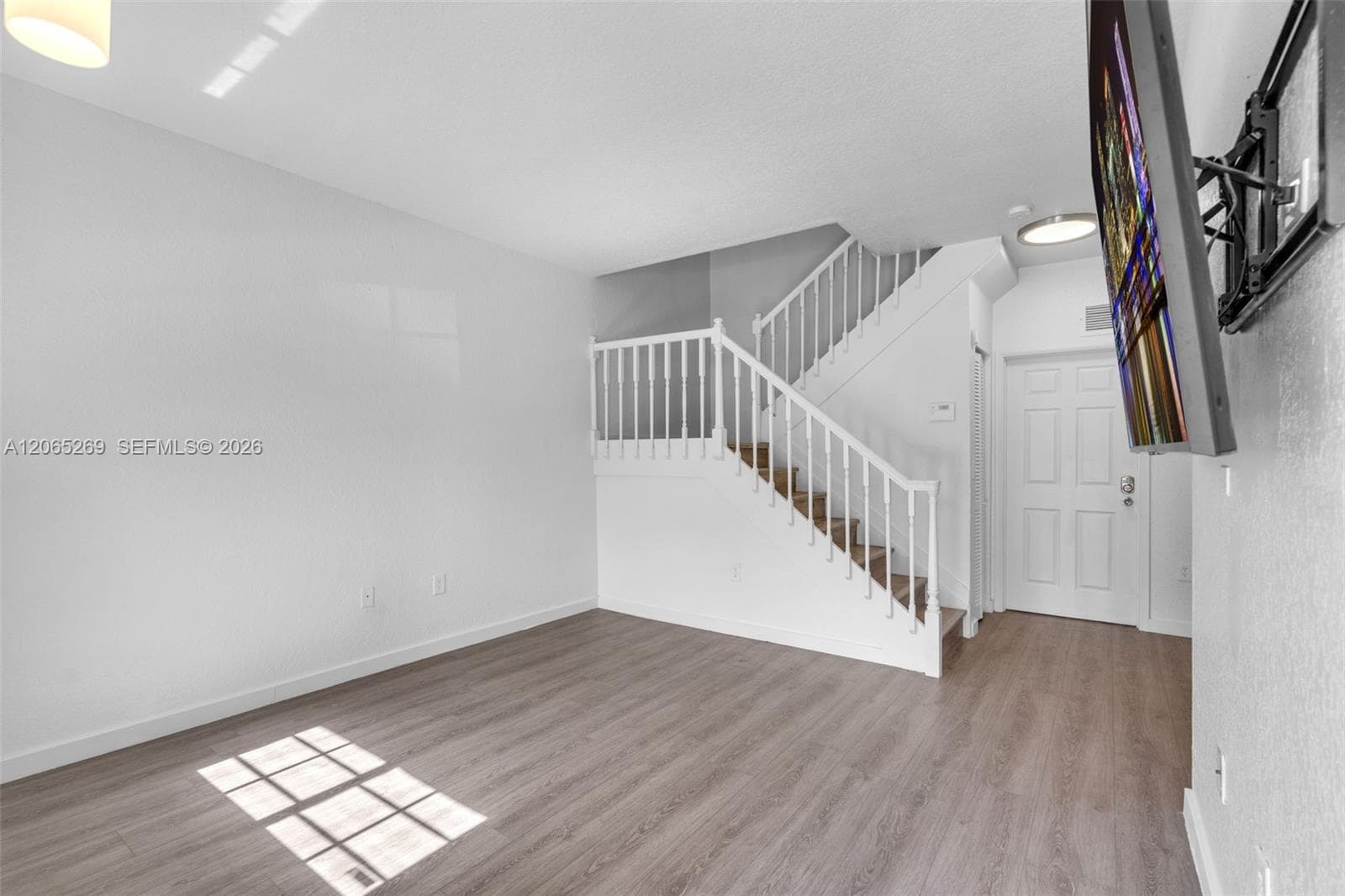 1975 NW 3rd Ct # 39, Miami, FL 33136 — zdjęcie 4