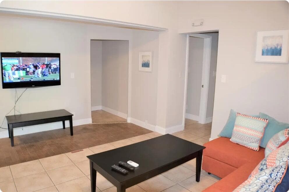 4411 E TRADEWINDS Avenue # A-B, Lauderdale By The Sea, FL 33308 — zdjęcie 3