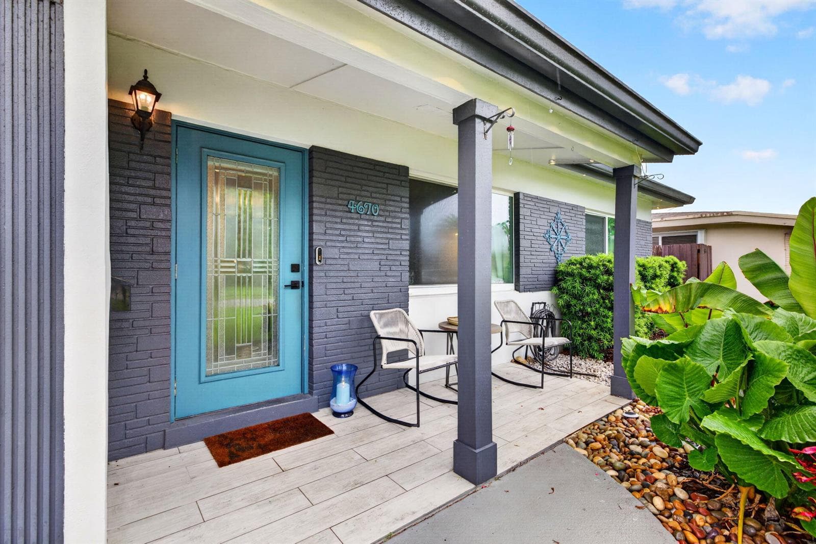 4670 NE 4TH Avenue, Oakland Park, FL 33334 — zdjęcie 2
