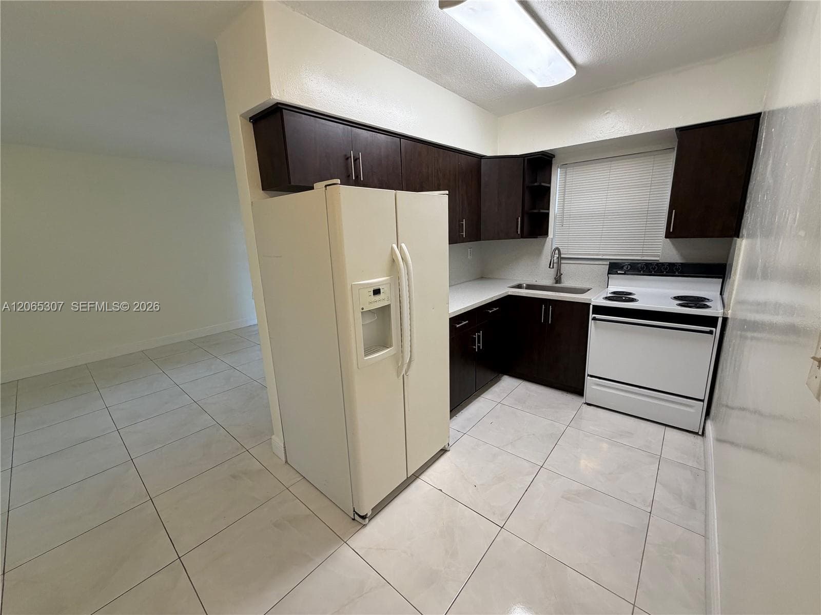 16150 NE 19th Ct # 2, North Miami Beach, FL 33162 — zdjęcie 3