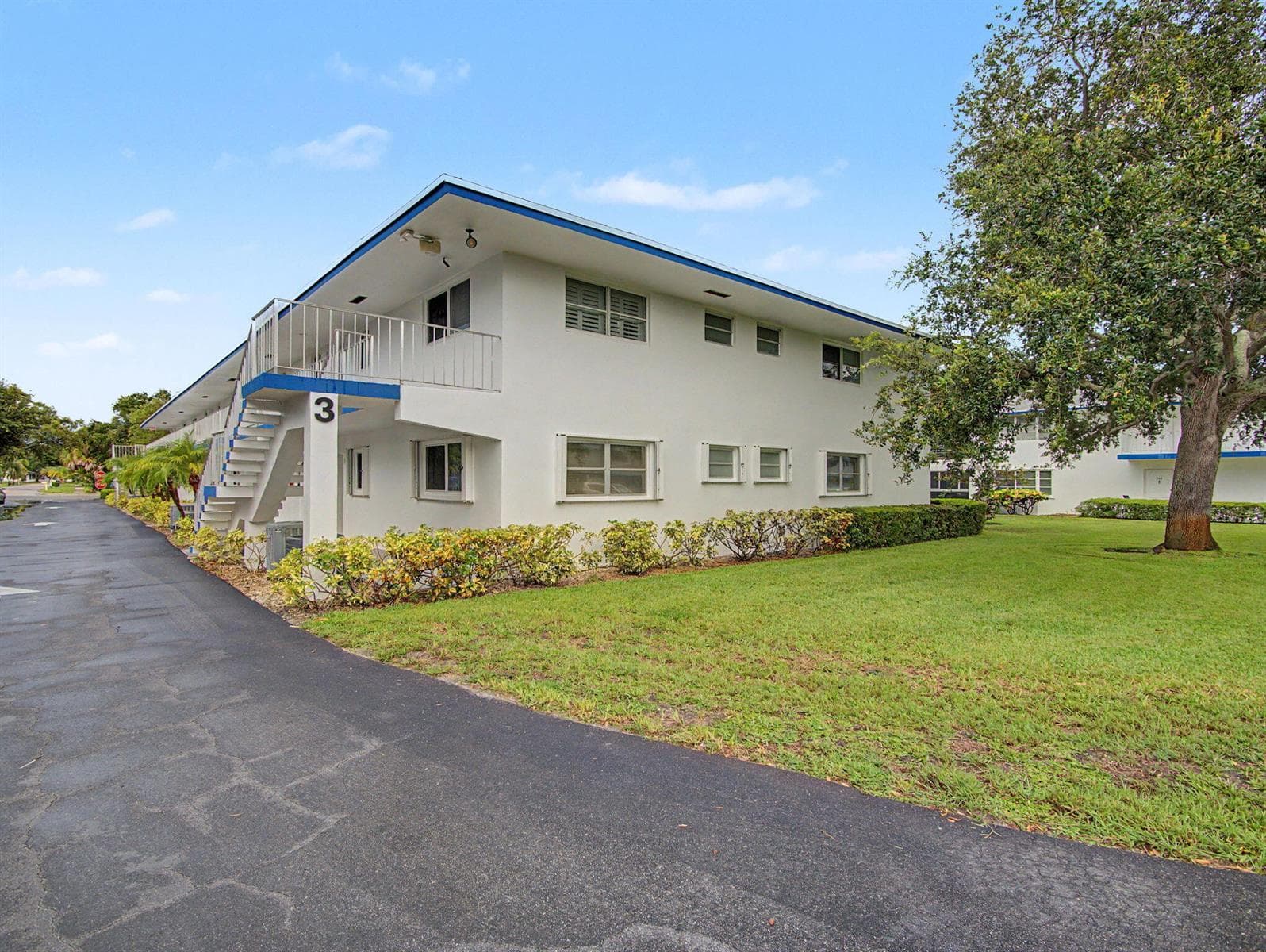 3 Westwood Avenue # 101E, Tequesta, FL 33469