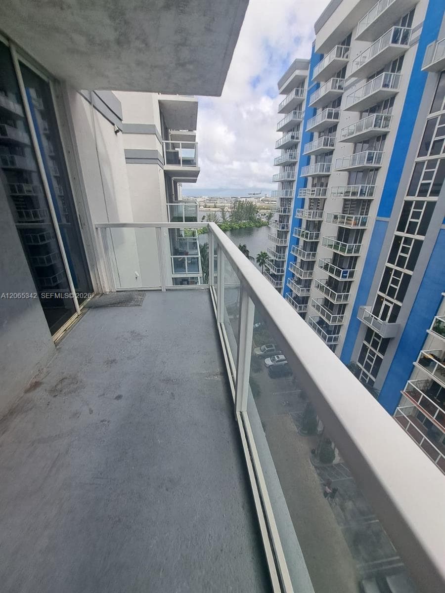 5091 NW 7th St # 1007, Miami, FL 33126 — zdjęcie 2
