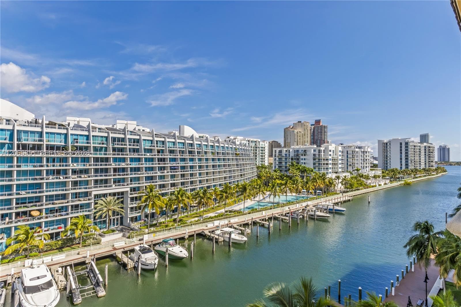 3001 NE 185th St # 707, Aventura, FL 33180