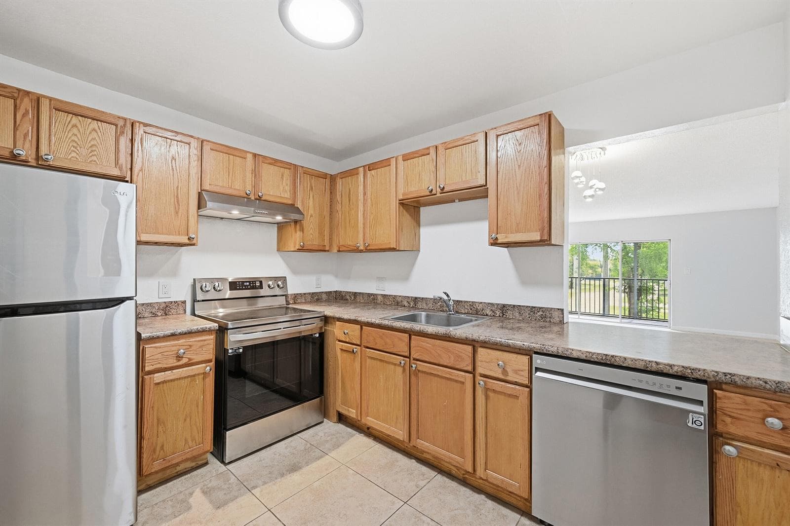 7541 NW 16th Street # 1211, Plantation, FL 33313