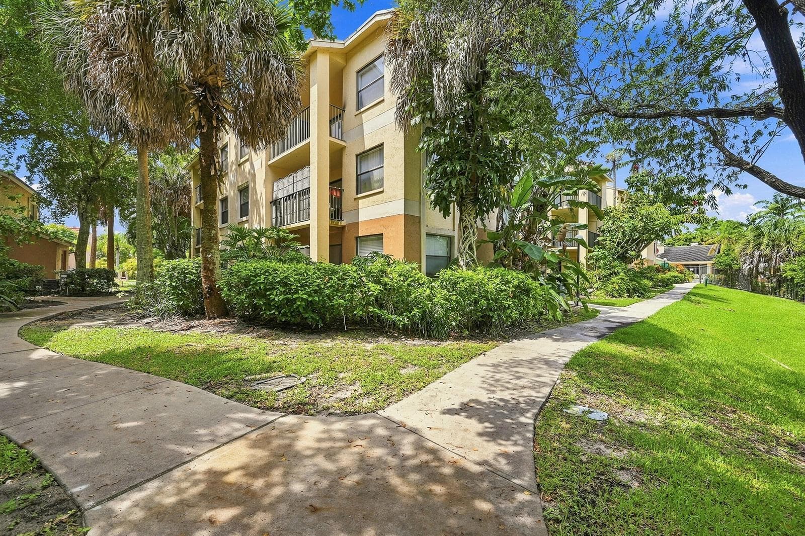 9999 SUMMERBREEZE Drive # 417, Sunrise, FL 33322 — zdjęcie 2