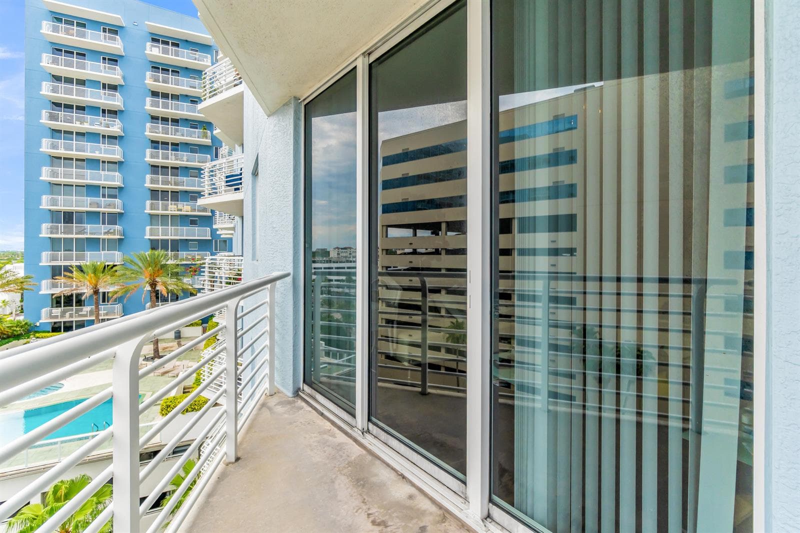 1551 N FLAGLER Drive # 817, West Palm Beach, FL 33401 — zdjęcie 2