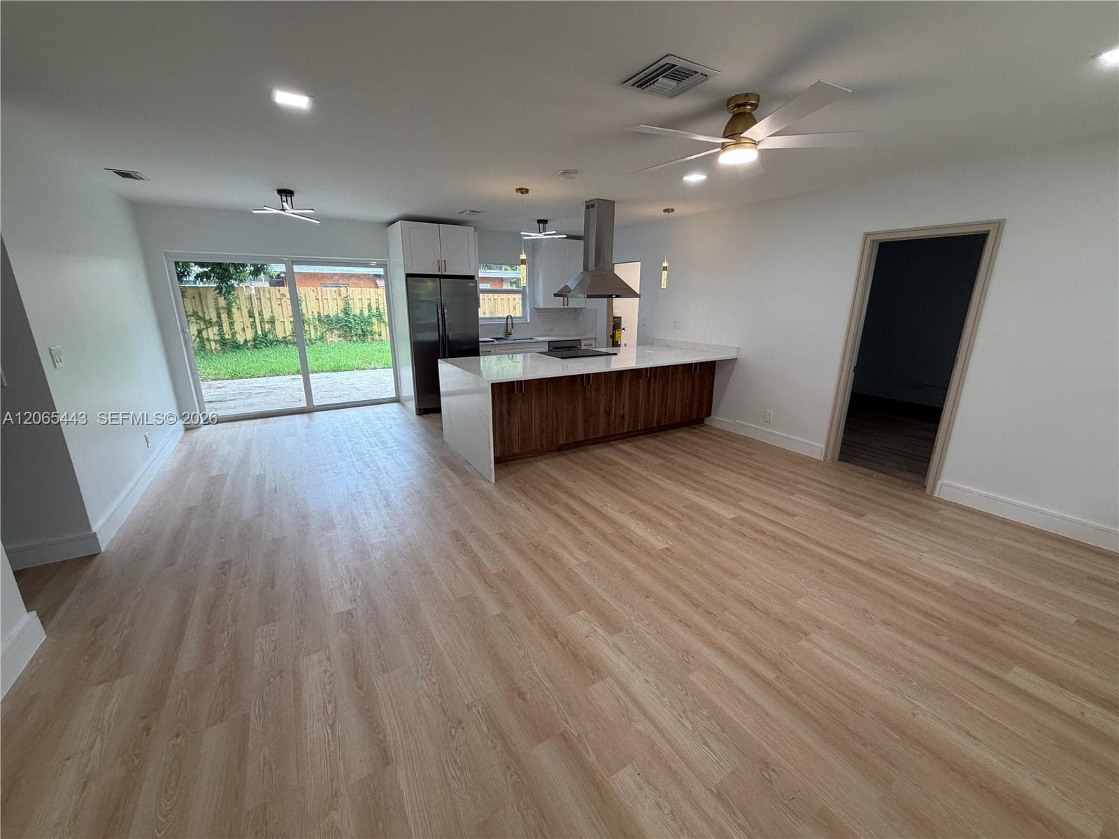 110 NE 17th Ct, Pompano Beach, FL 33060 — zdjęcie 4