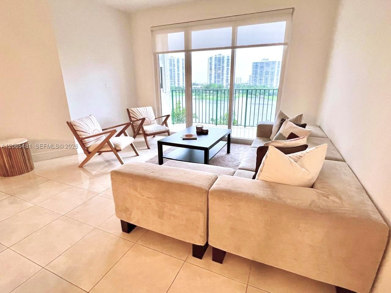 20000 E Country Club Dr # 612, Aventura, FL 33180 — zdjęcie 4