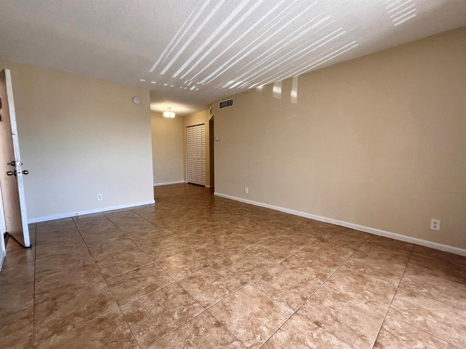 1500 N Congress Avenue # B20, West Palm Beach, FL 33401 — zdjęcie 3