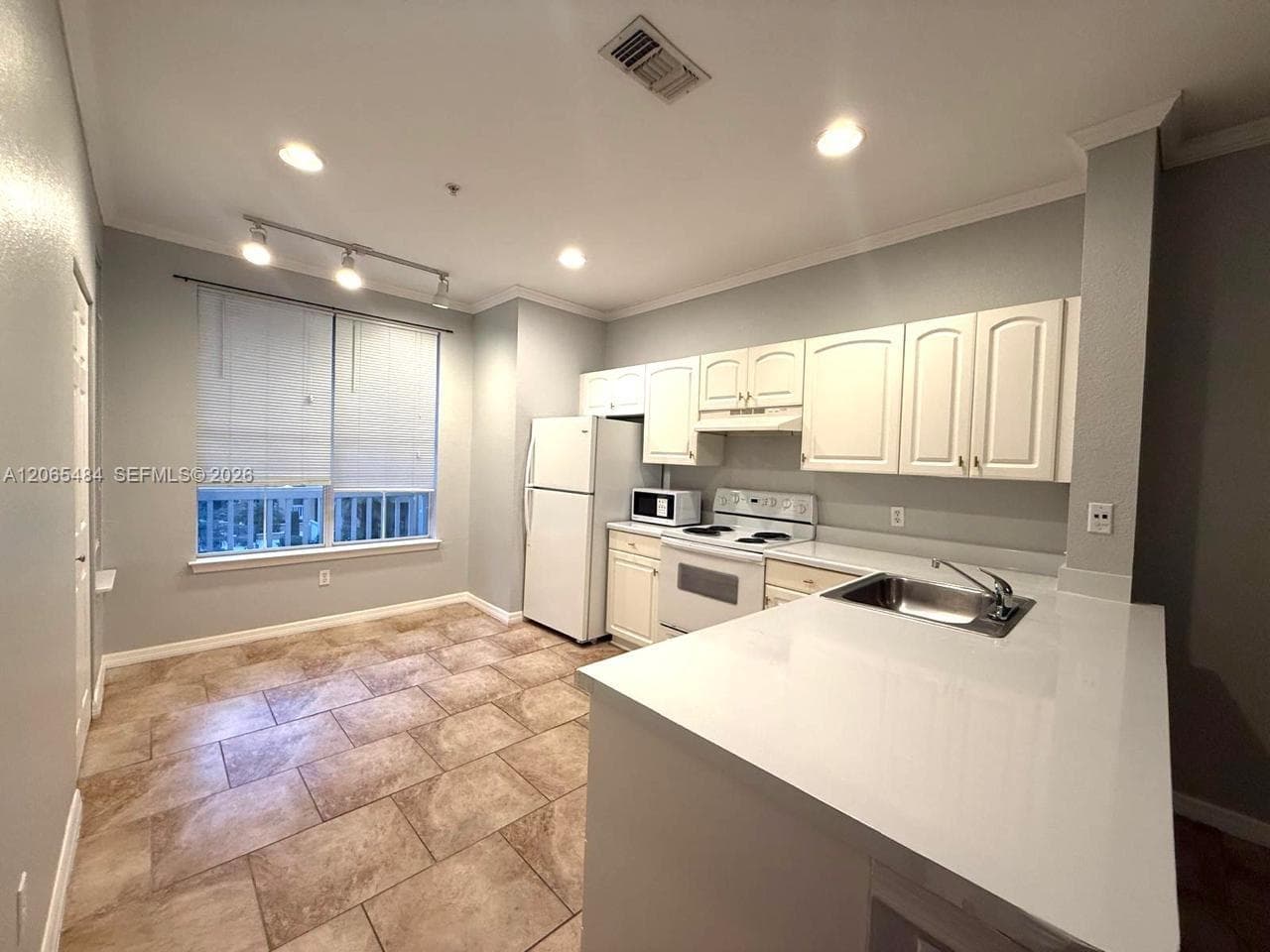 860 N Orange Ave # 258, Orlando, FL 33180 — zdjęcie 5