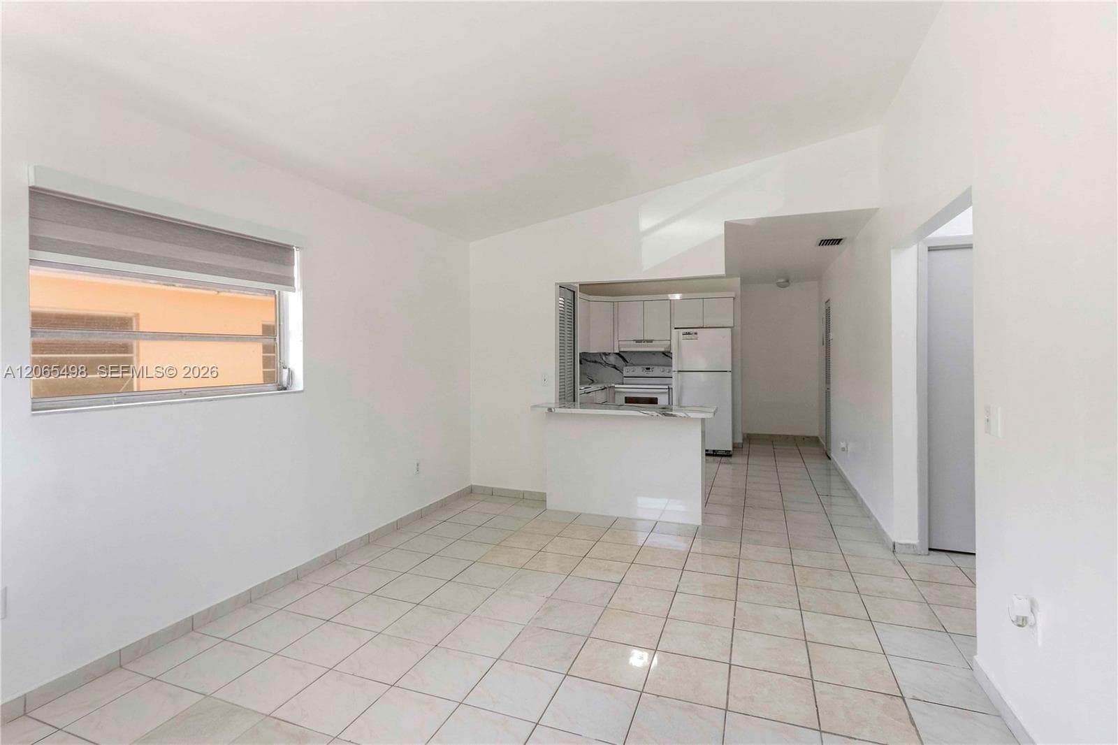 642 E 2nd Ave # A, Hialeah, FL 33010 — zdjęcie 4