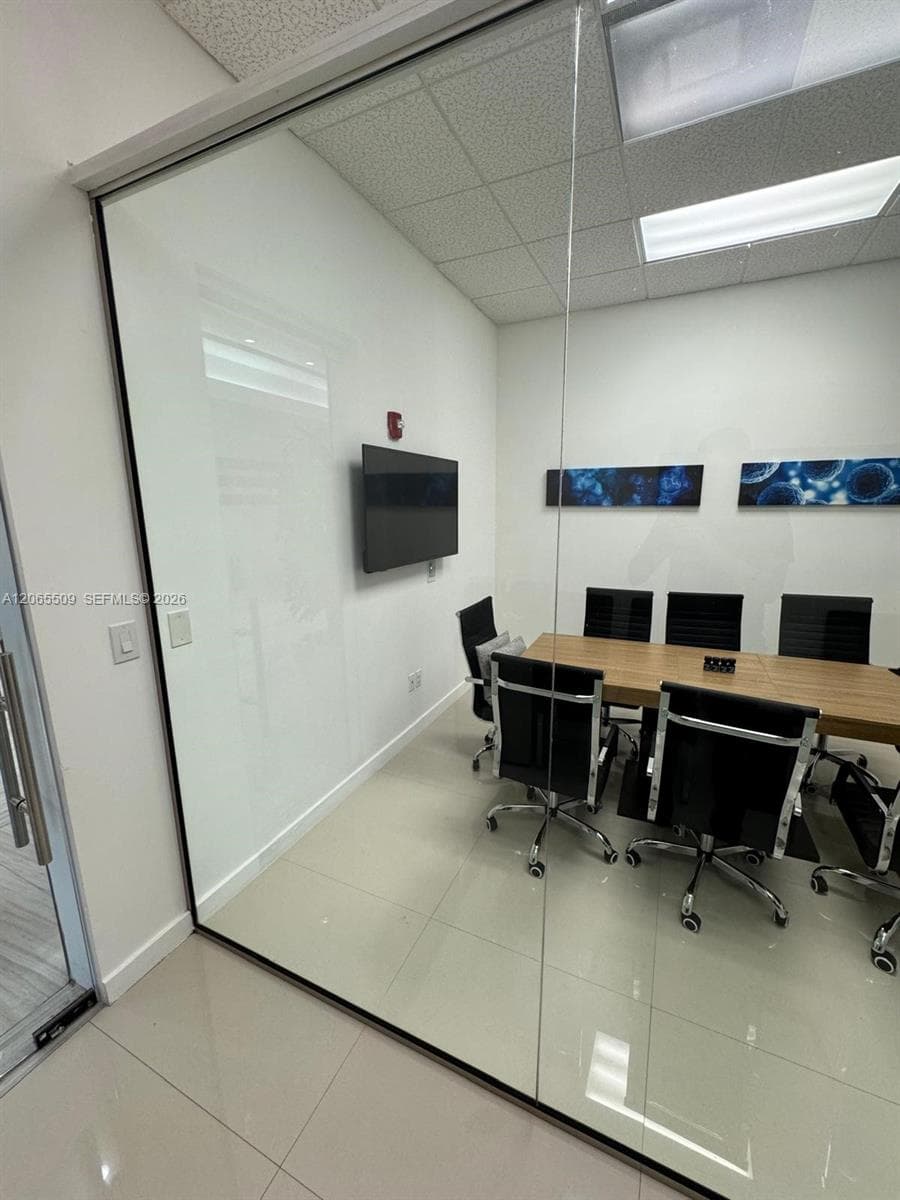 20200 W Dixie Hwy G01 Hwy, Miami, FL 33180 — zdjęcie 5