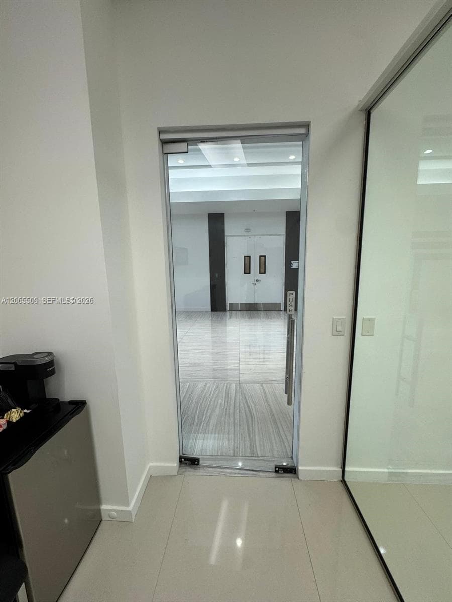 20200 W Dixie Hwy G01 Hwy, Miami, FL 33180 — zdjęcie 4