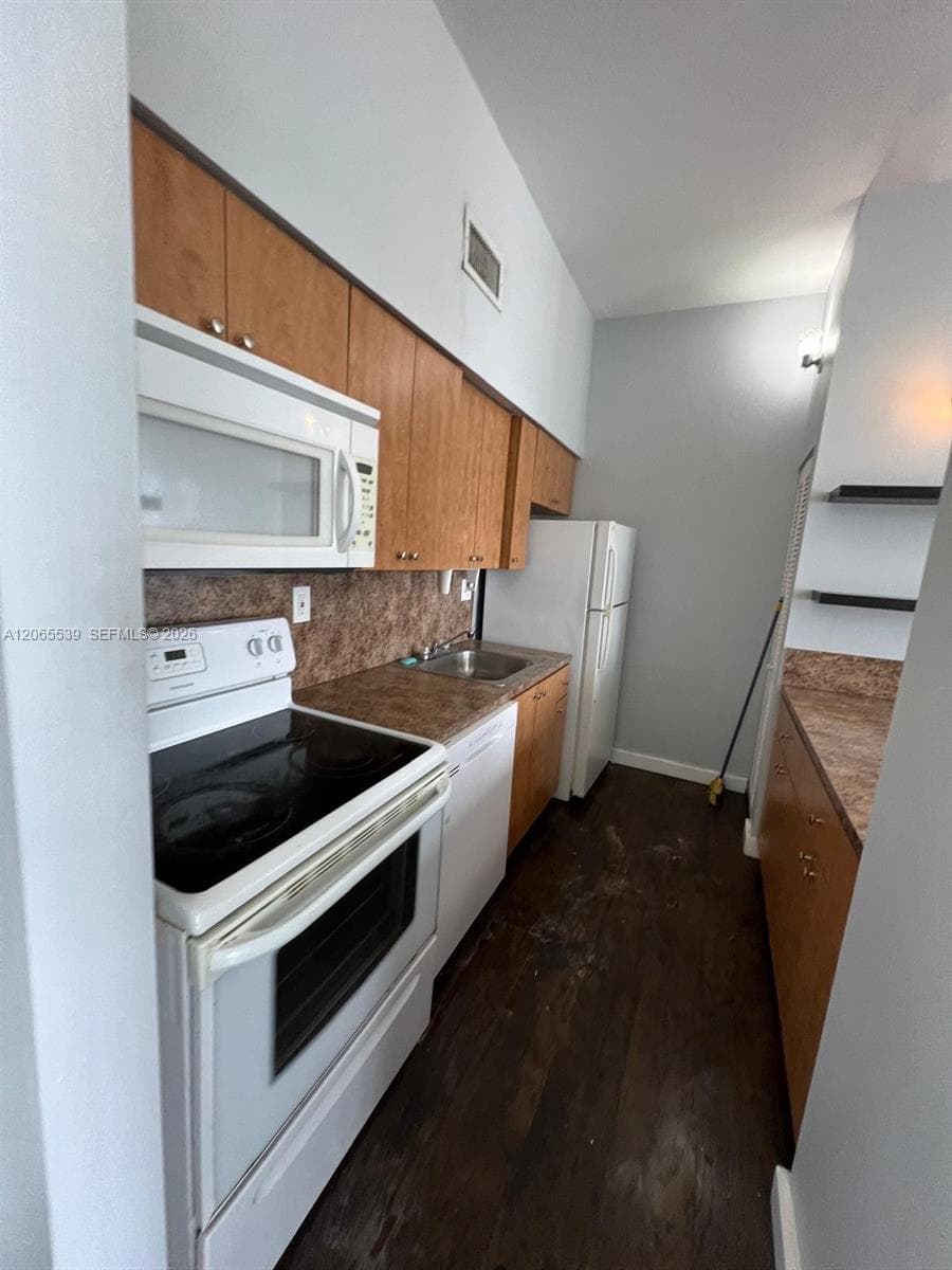 7400 W 20th Ave # 111, Hialeah, FL 33016 — zdjęcie 2