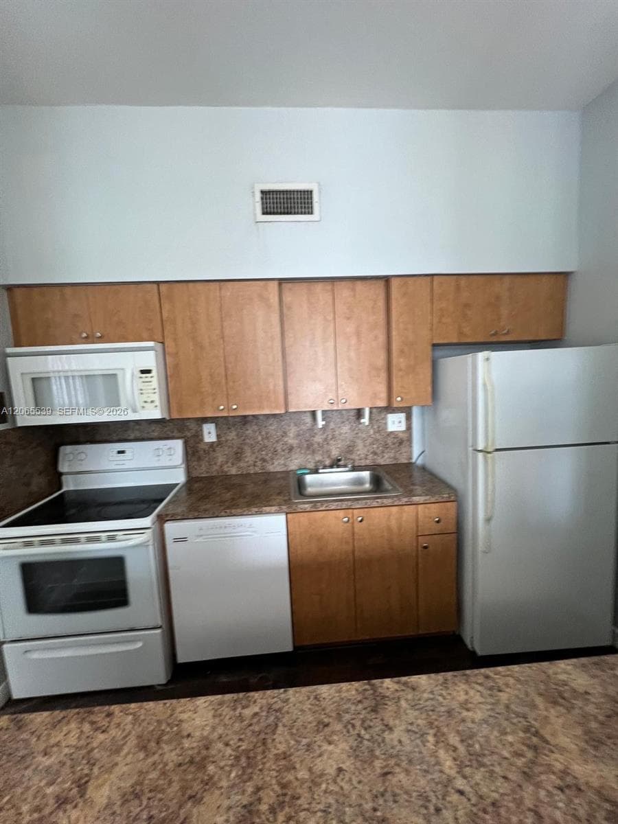 7400 W 20th Ave # 111, Hialeah, FL 33016 — zdjęcie 3