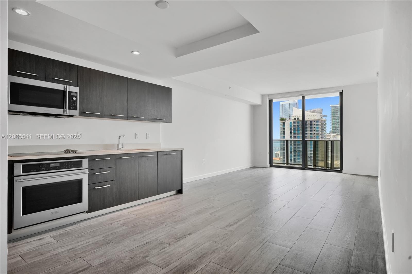 55 SW 9th St # 3504, Miami, FL 33130 — zdjęcie 2
