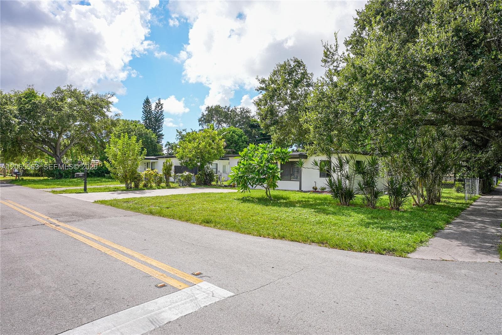 6336 Garfield St, Hollywood, FL 33024 — zdjęcie 3