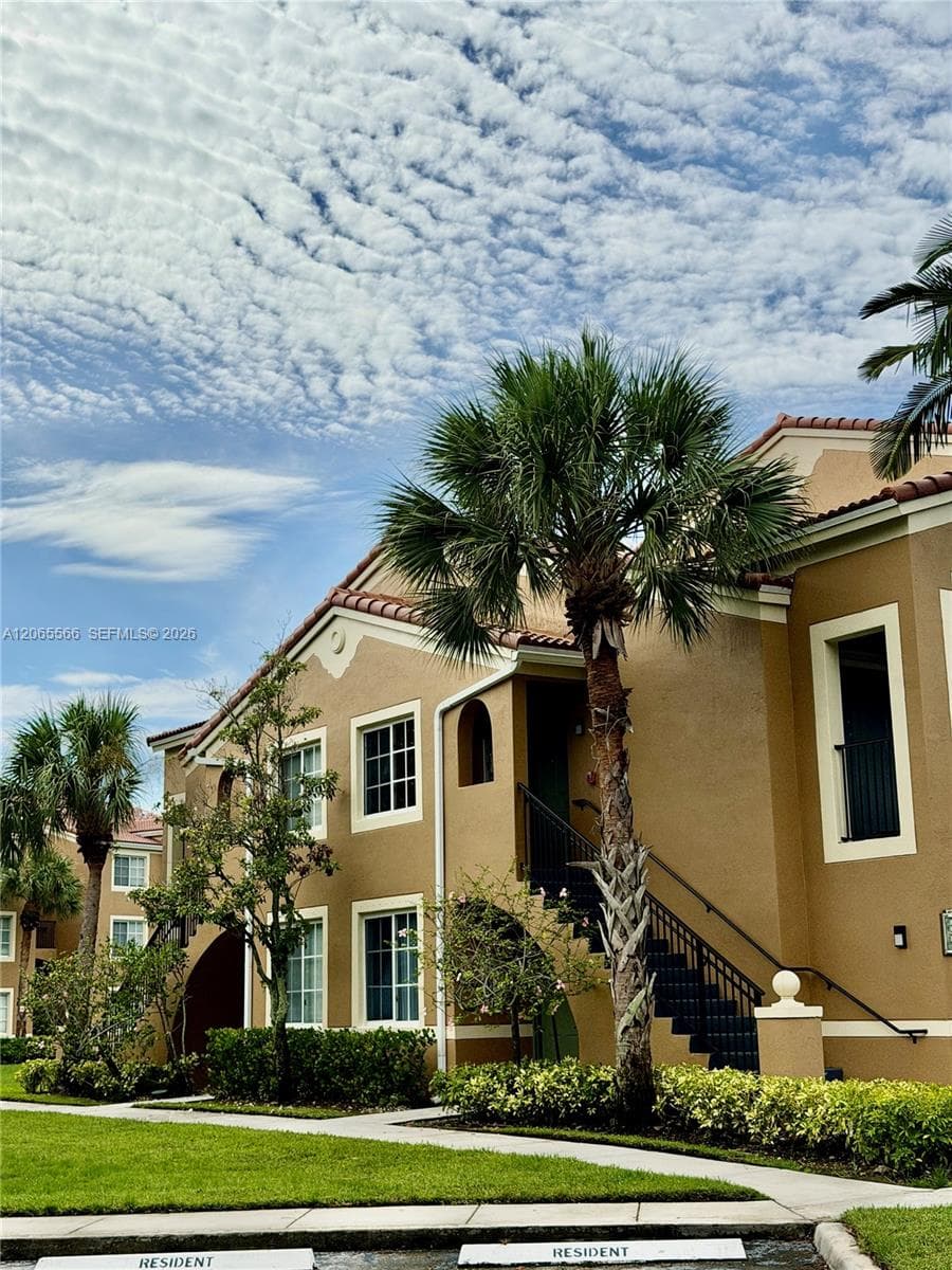 8010 N Nob Hill Rd # 102, Tamarac, FL 33321 — zdjęcie 2