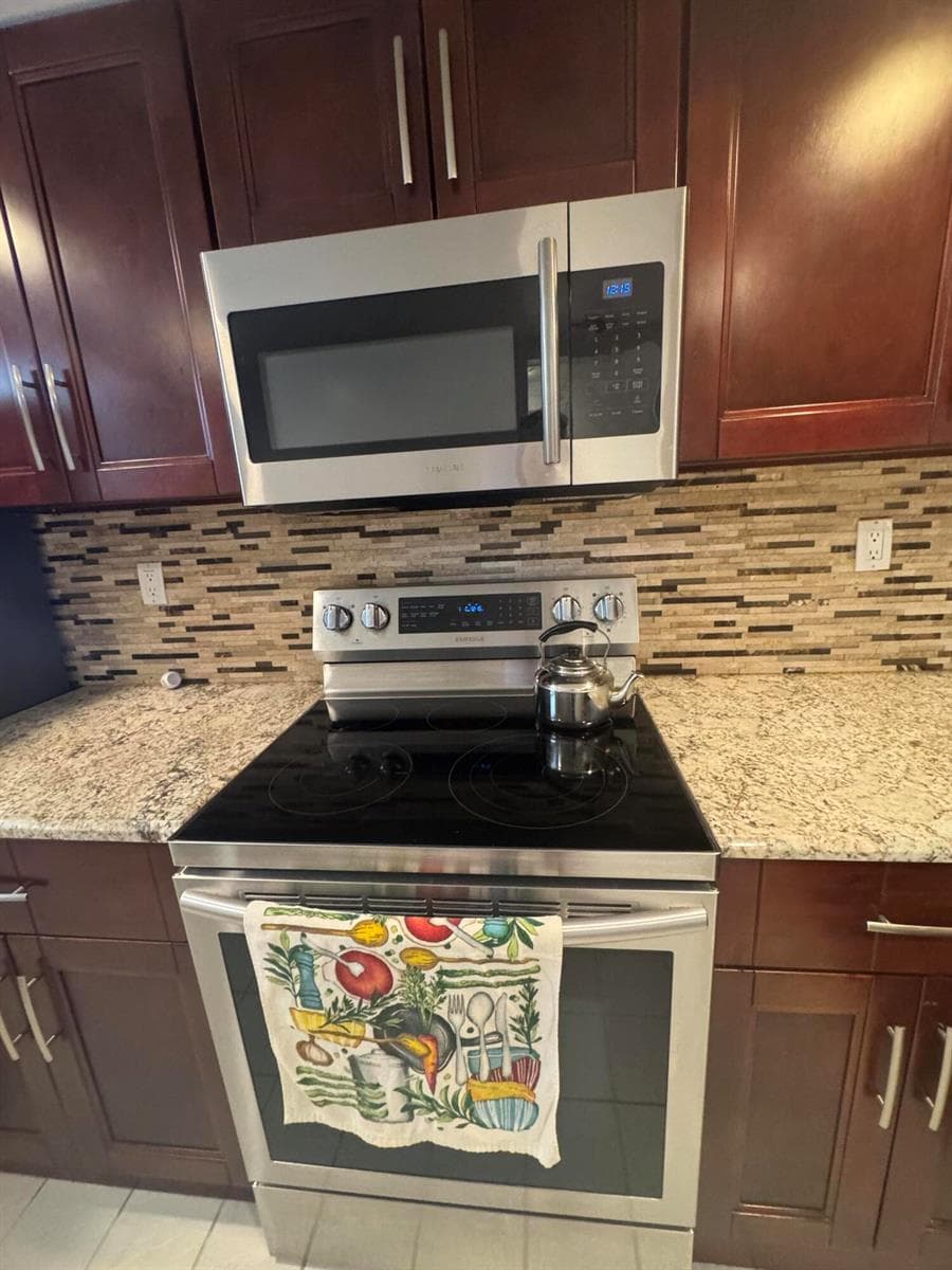 1075 Riverside Drive # 303, Coral Springs, FL 33071 — zdjęcie 4