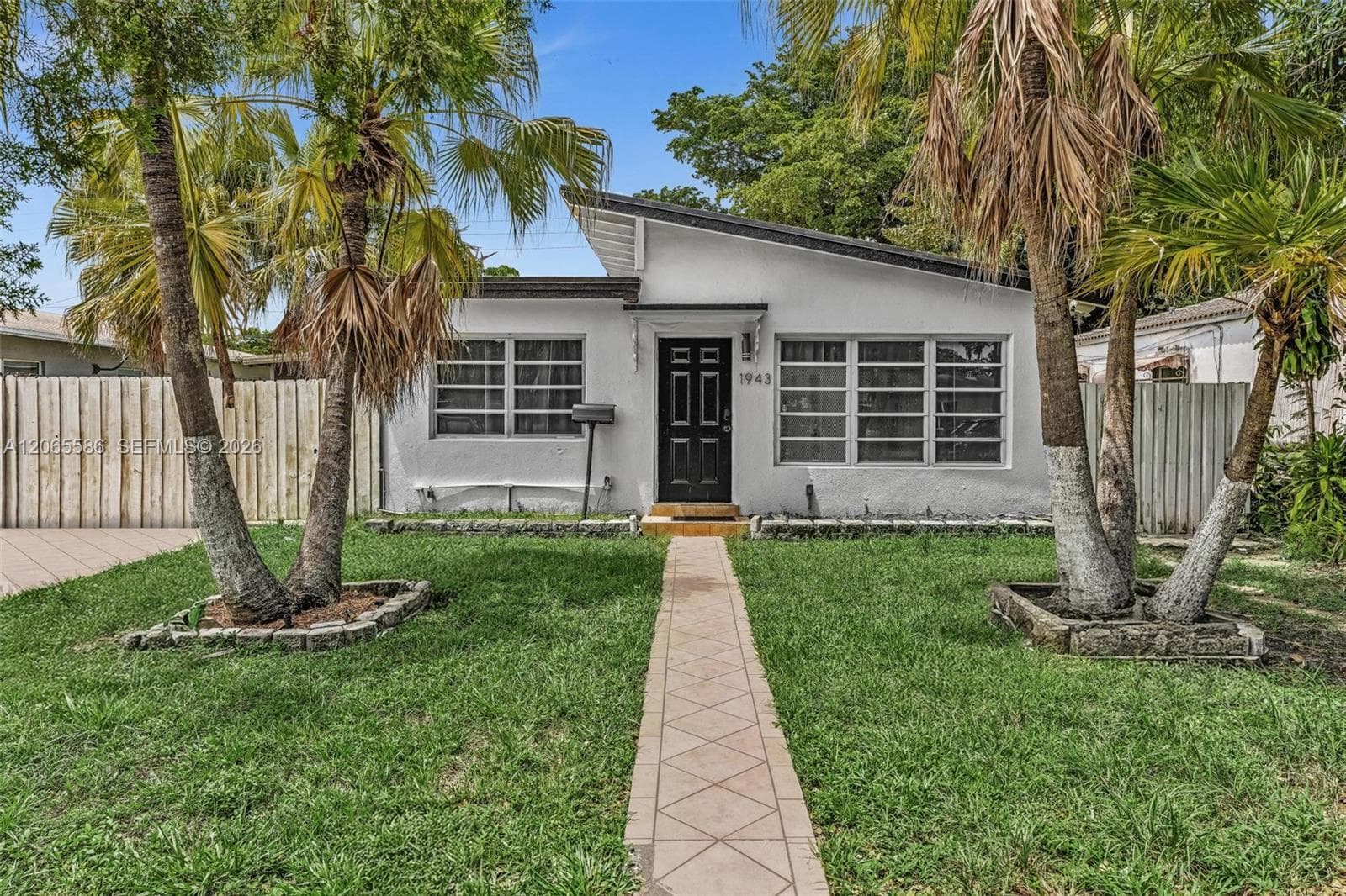 1943 Rodman St, Hollywood, FL 33020 — zdjęcie 2