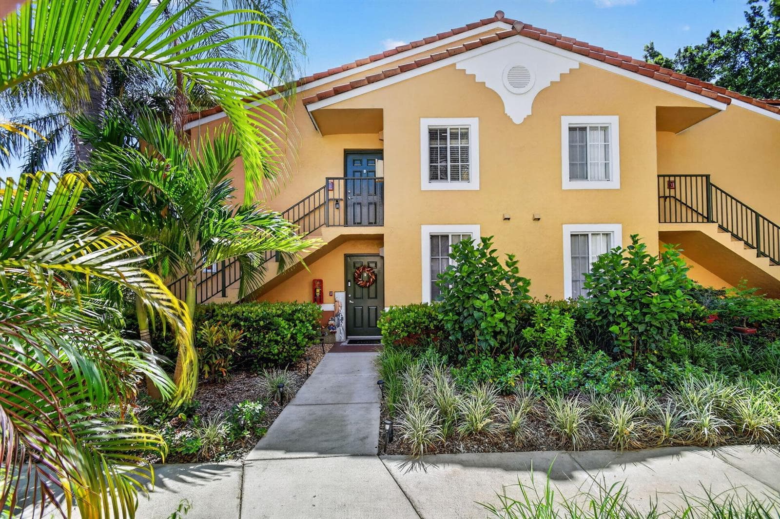 160 YACHT CLUB Way # 211, Hypoluxo, FL 33462