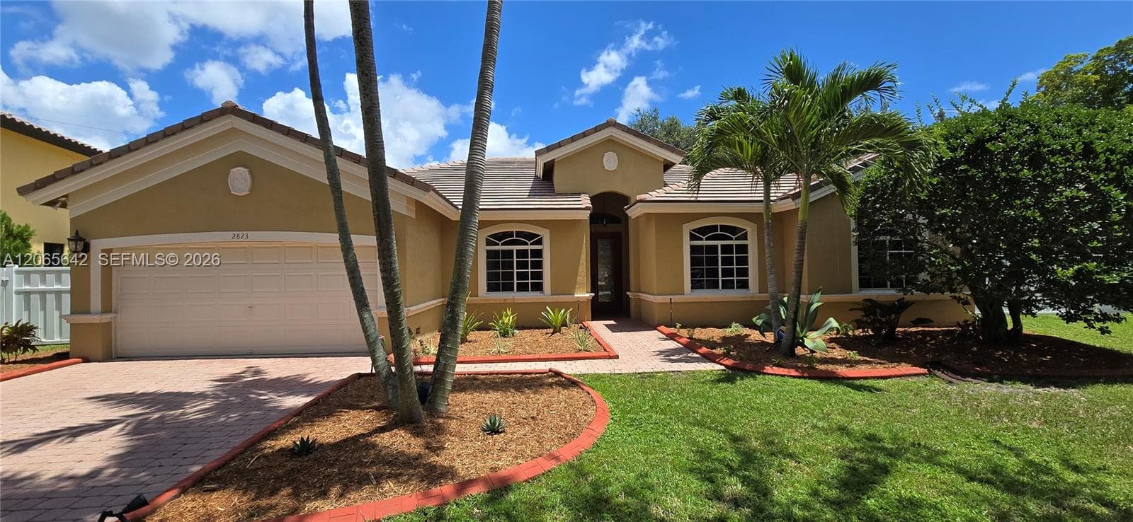 2823 Poinciana Cir, Cooper City, FL 33026