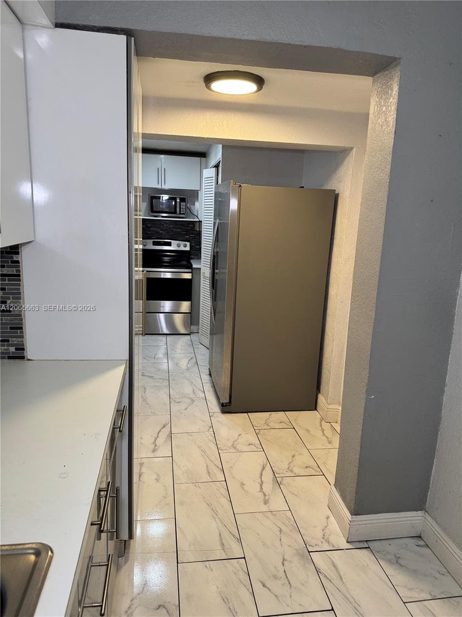 350 NW 58th Ave, Miami, FL 33126 — zdjęcie 3