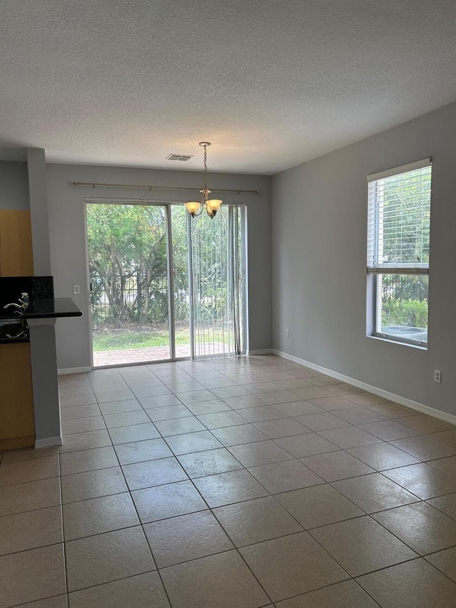 1412 SEMINOLE PALMS Drive, FL 33463 — zdjęcie 4