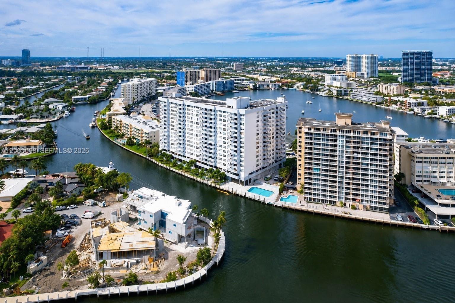 137 Golden Isles Dr # 912, Hallandale Beach, FL 33009 — zdjęcie 2