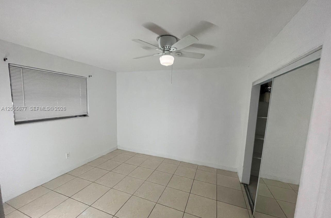 120 NE 185th Ter # 120, Miami, FL 33179 — zdjęcie 5