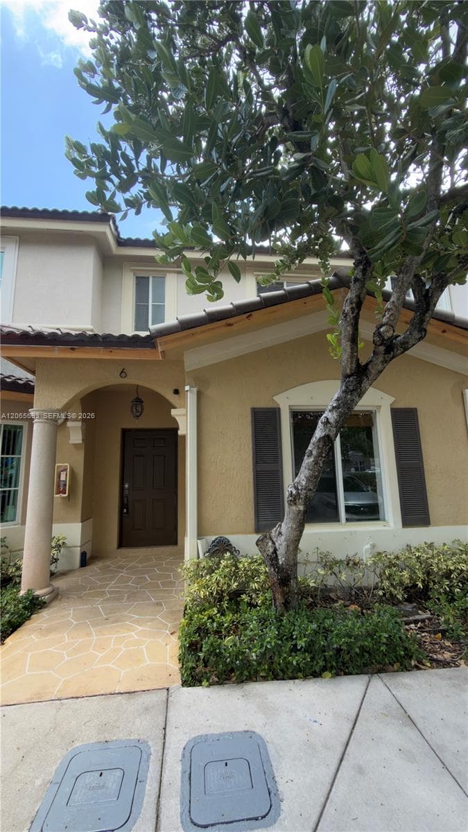 8986 W Flagler St # 6, Miami, FL 33174