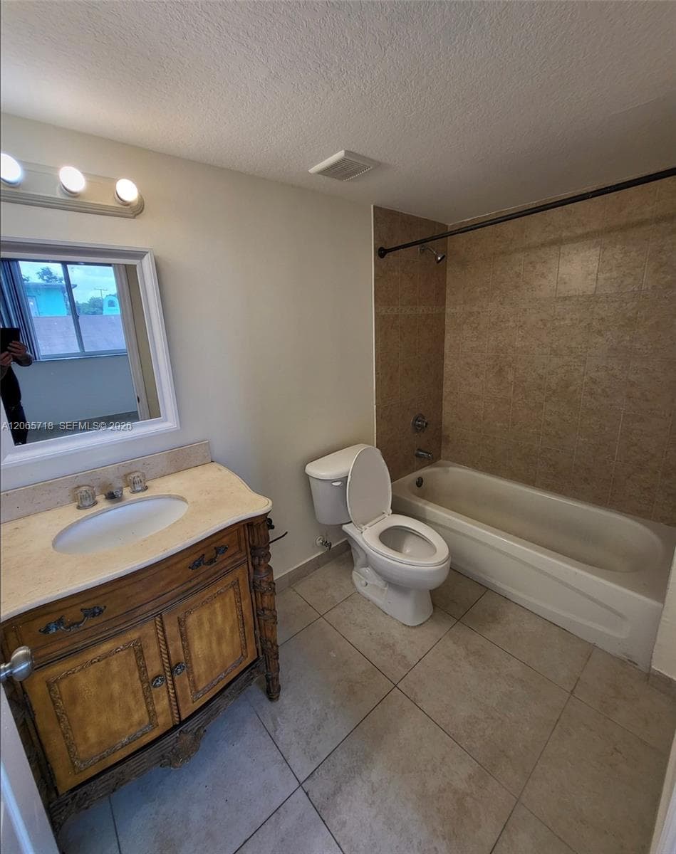 2647 NW 25th Ave # 511, Miami, FL 33142 — zdjęcie 3