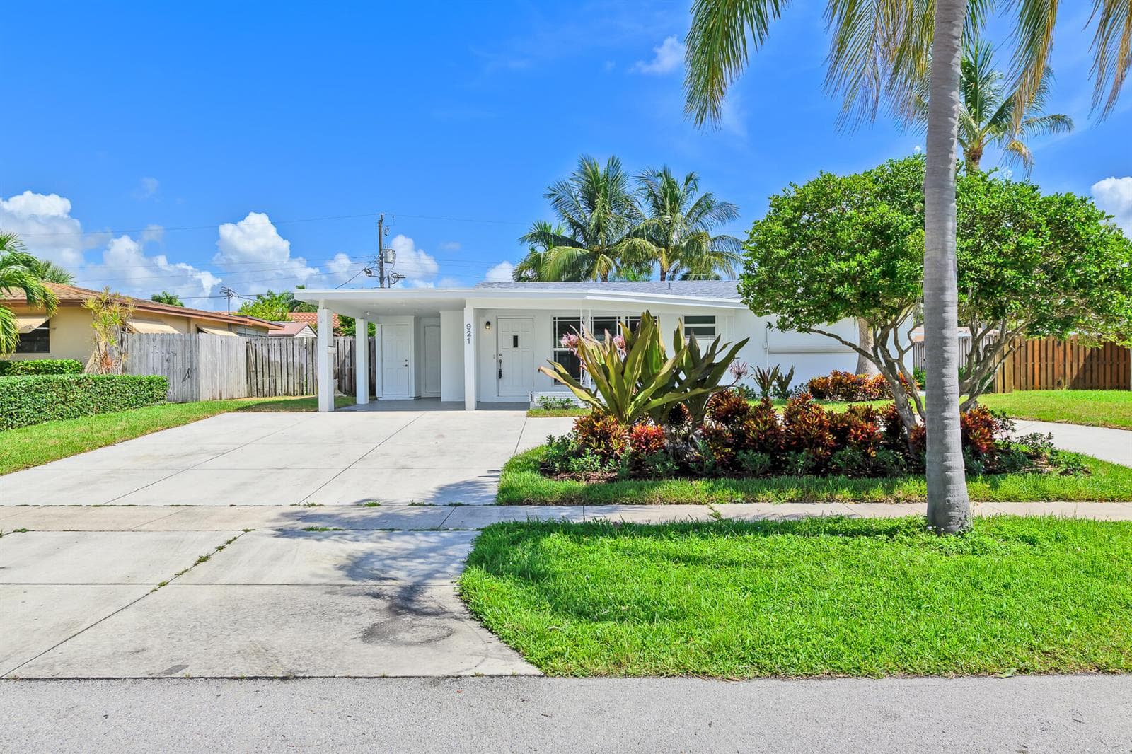 921 SE 15th Court, Deerfield Beach, FL 33441 — zdjęcie 3