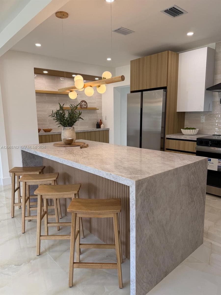 1055 NW 143rd St, Miami, FL 33168 — zdjęcie 5