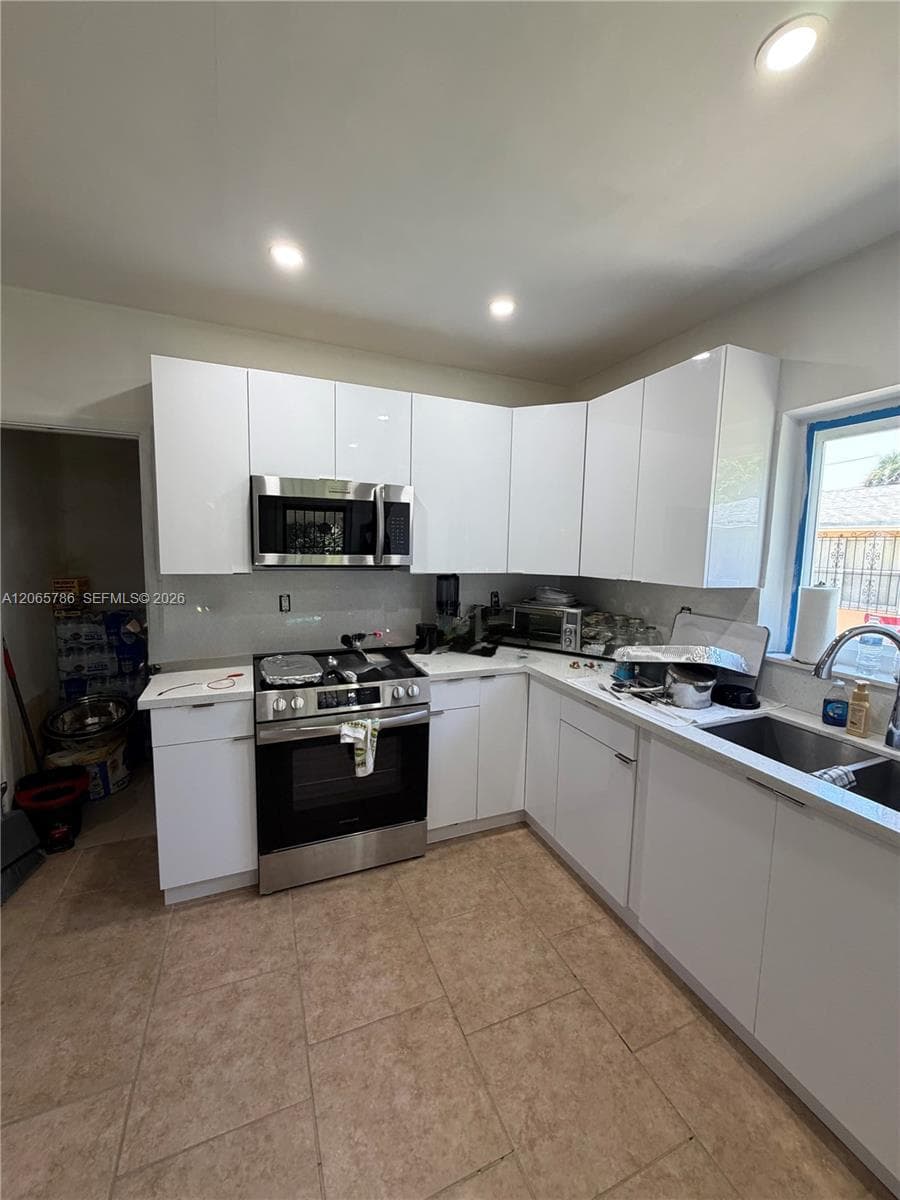 5525 NW 5th Ct, Miami, FL 33127 — zdjęcie 4