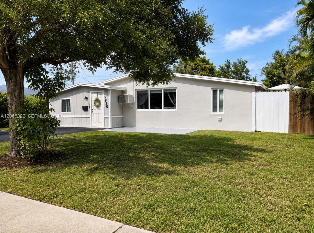 5920 NE 1st Ter, Fort Lauderdale, FL 33334 — zdjęcie 2