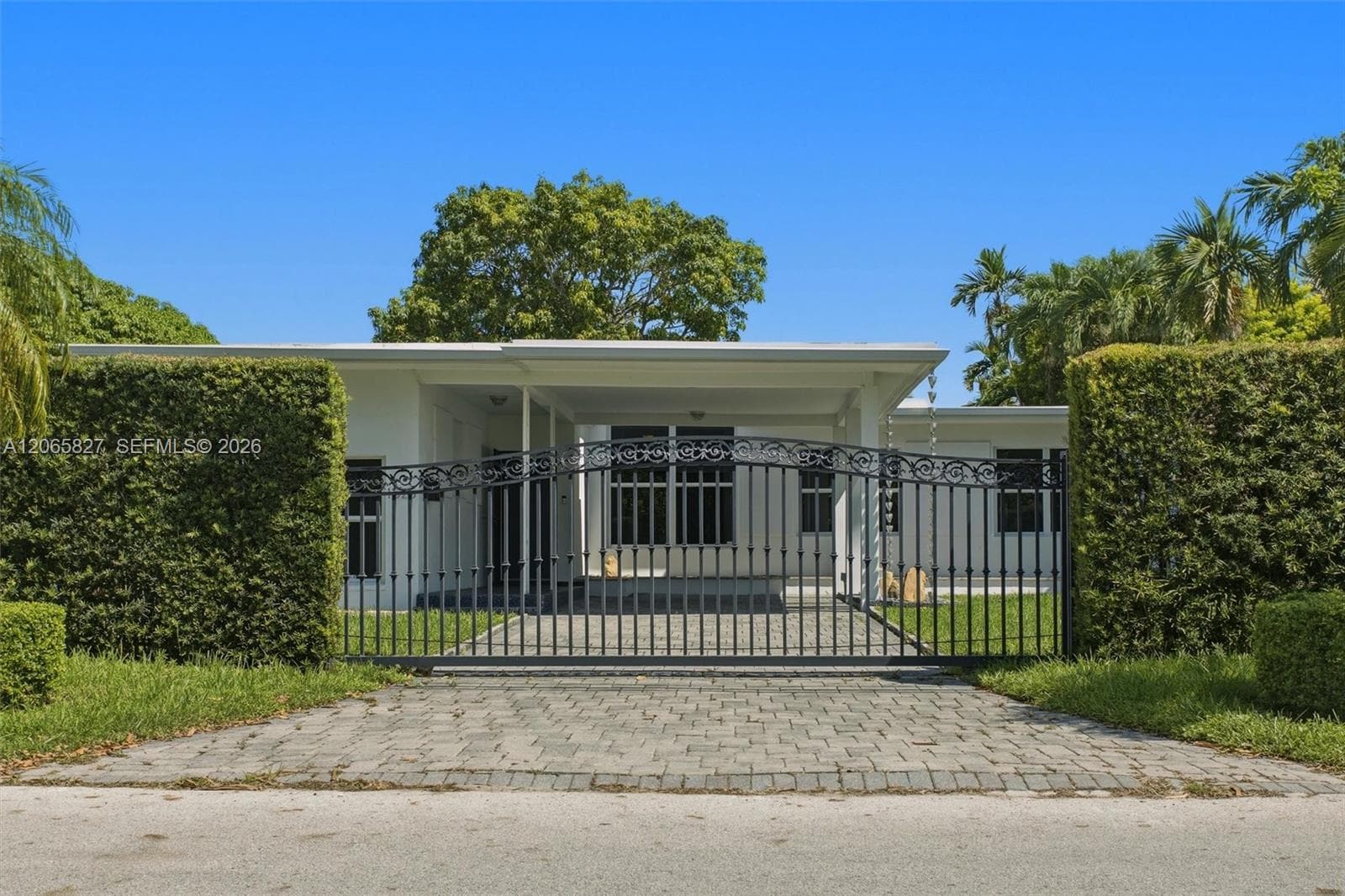 1525 Calais Dr, Miami Beach, FL 33141 — zdjęcie 2
