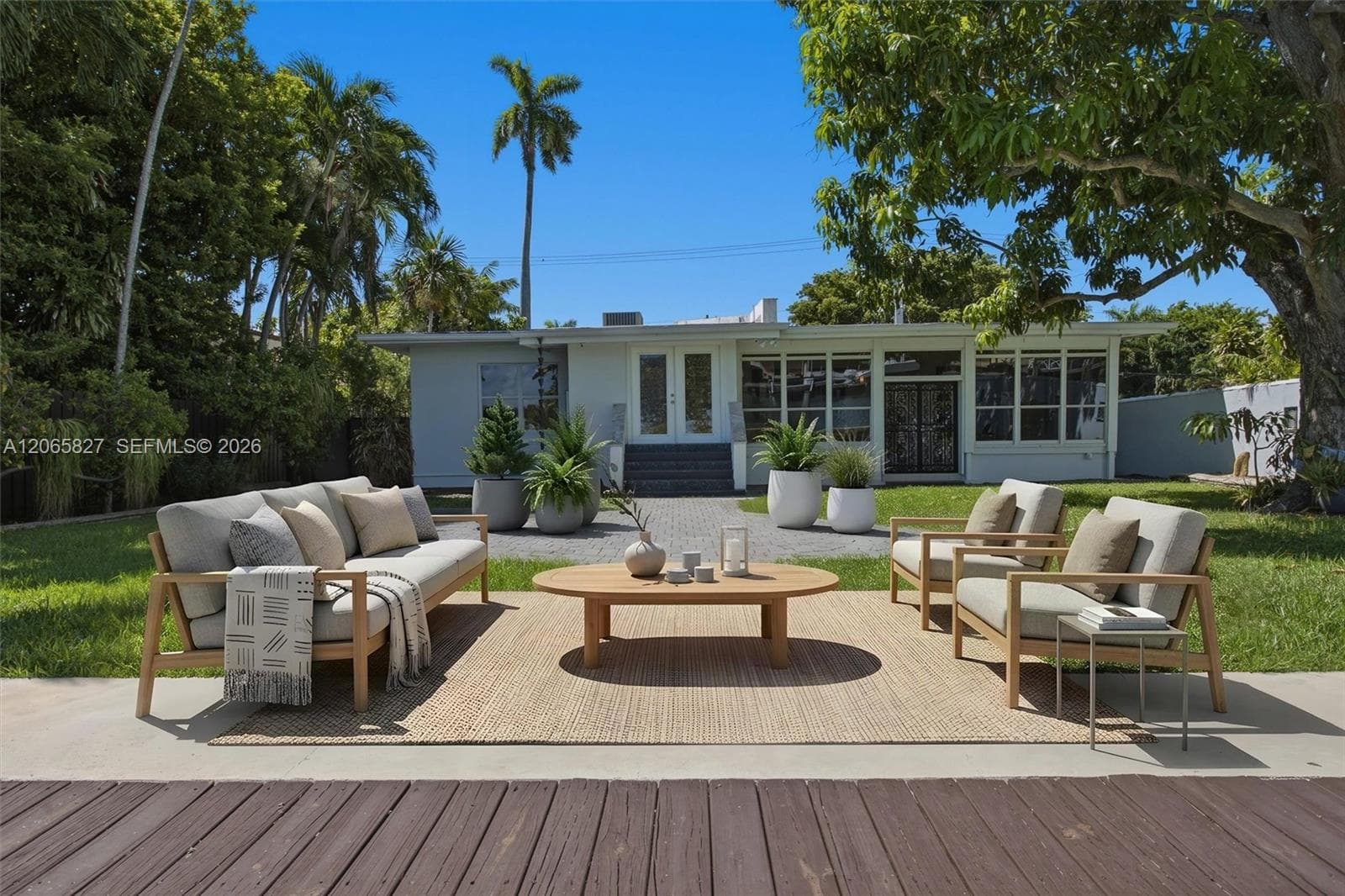 1525 Calais Dr, Miami Beach, FL 33141 — zdjęcie 3