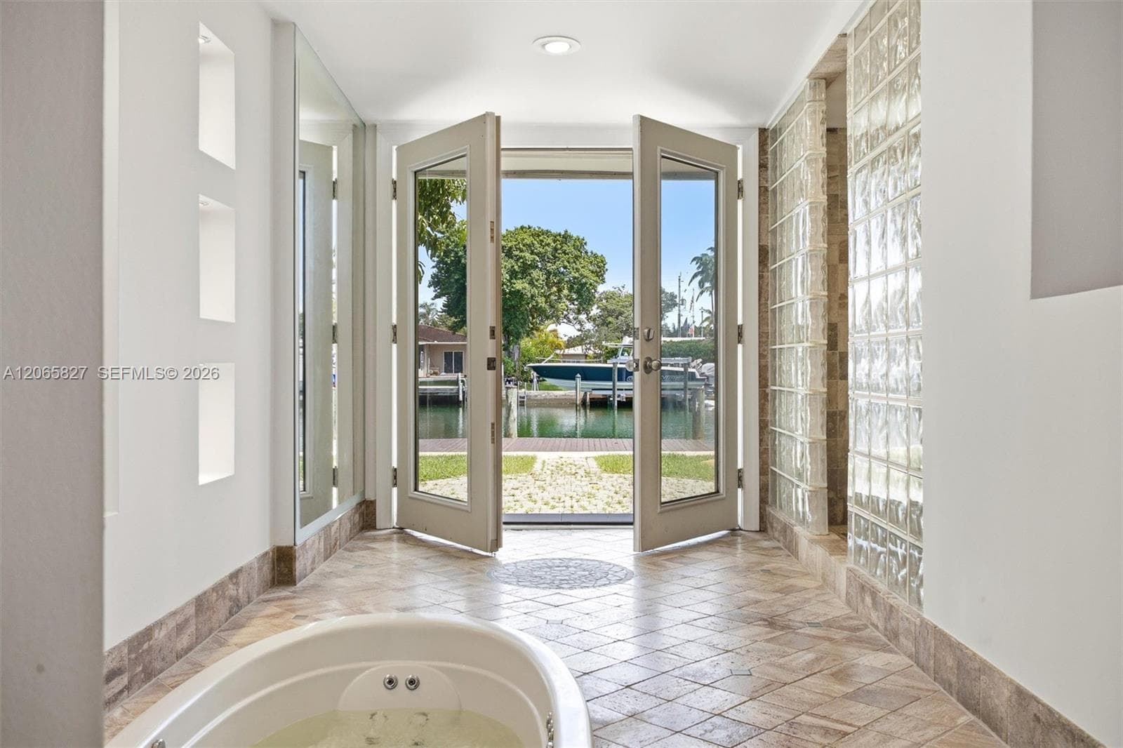 1525 Calais Dr, Miami Beach, FL 33141 — zdjęcie 5