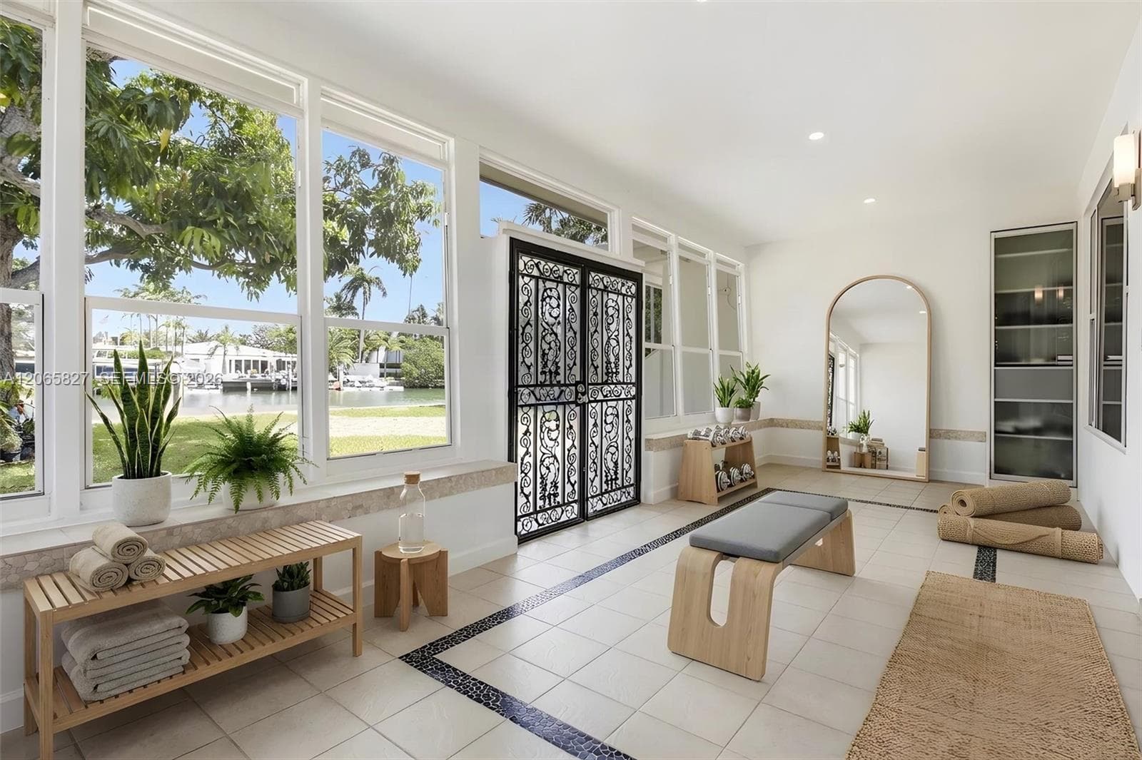1525 Calais Dr, Miami Beach, FL 33141 — zdjęcie 4