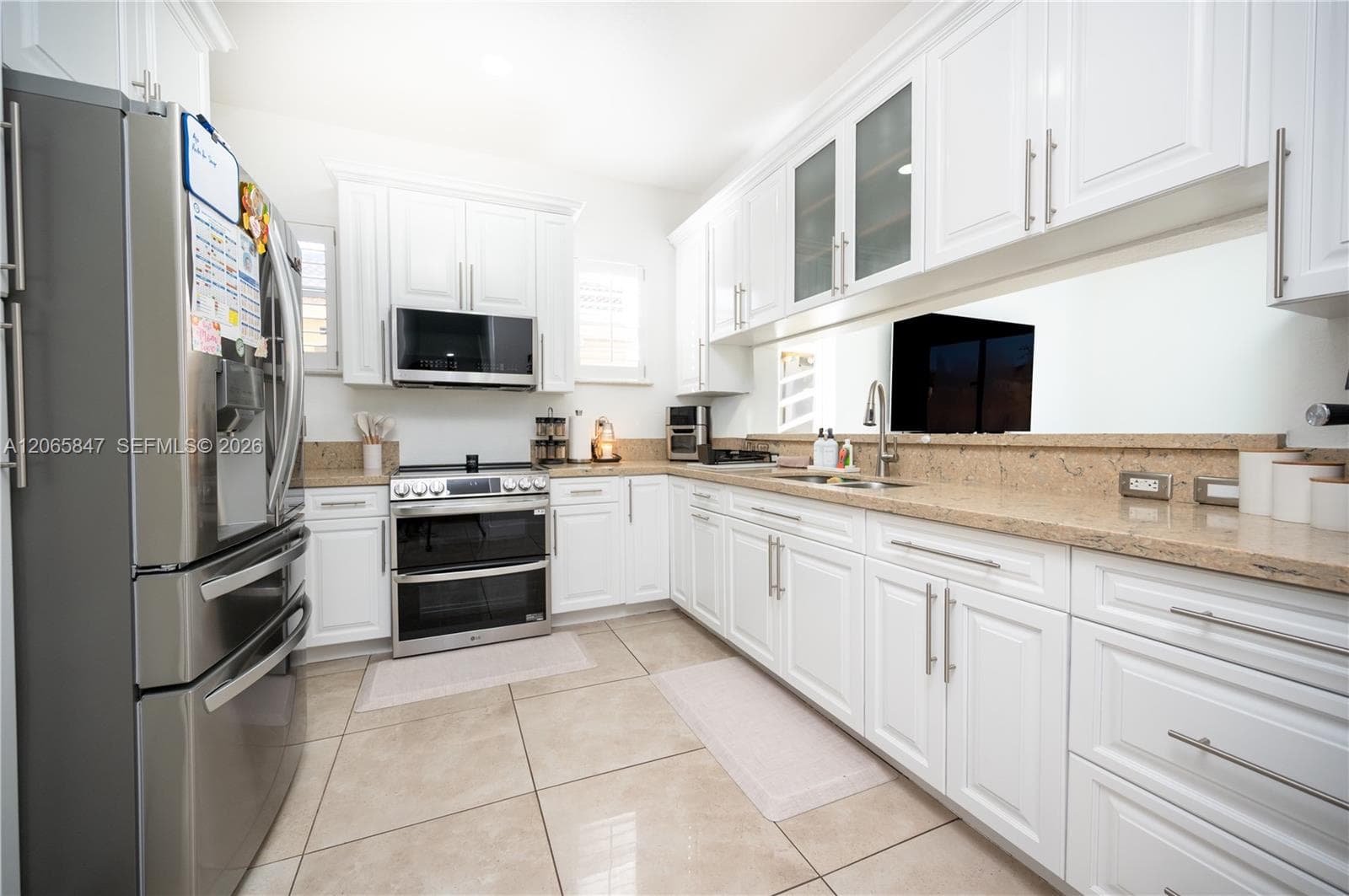1046 NE 17th Ter, Homestead, FL 33033 — zdjęcie 5