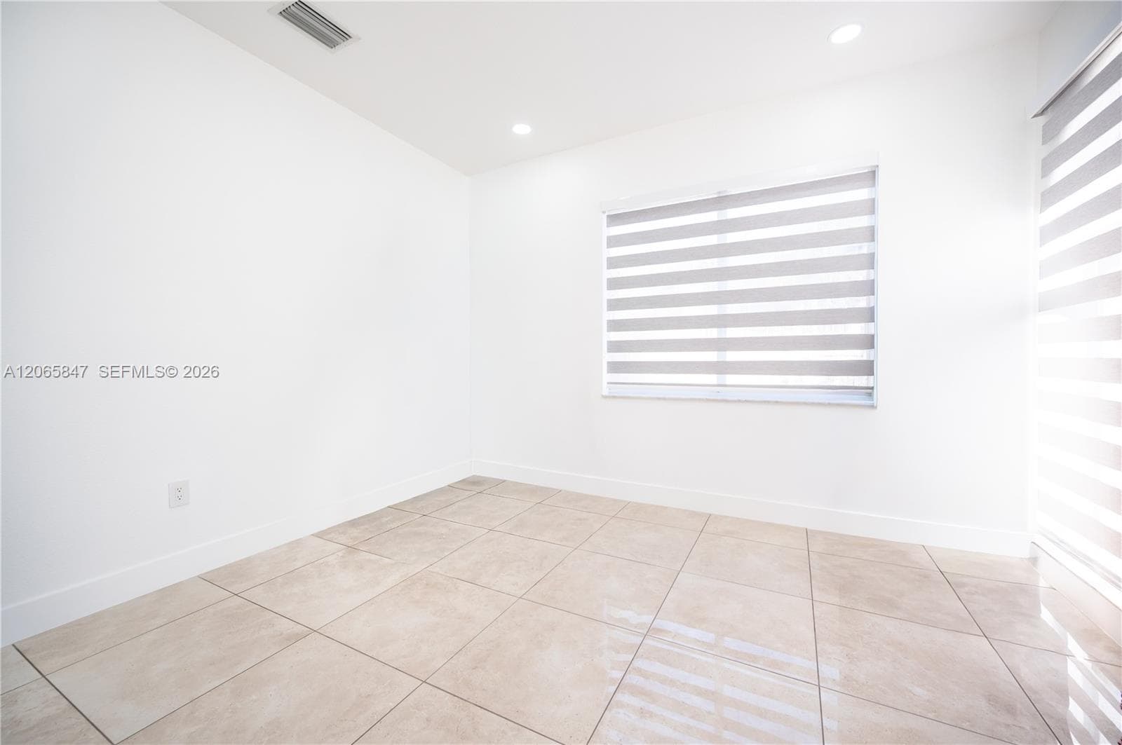 1046 NE 17th Ter, Homestead, FL 33033 — zdjęcie 4