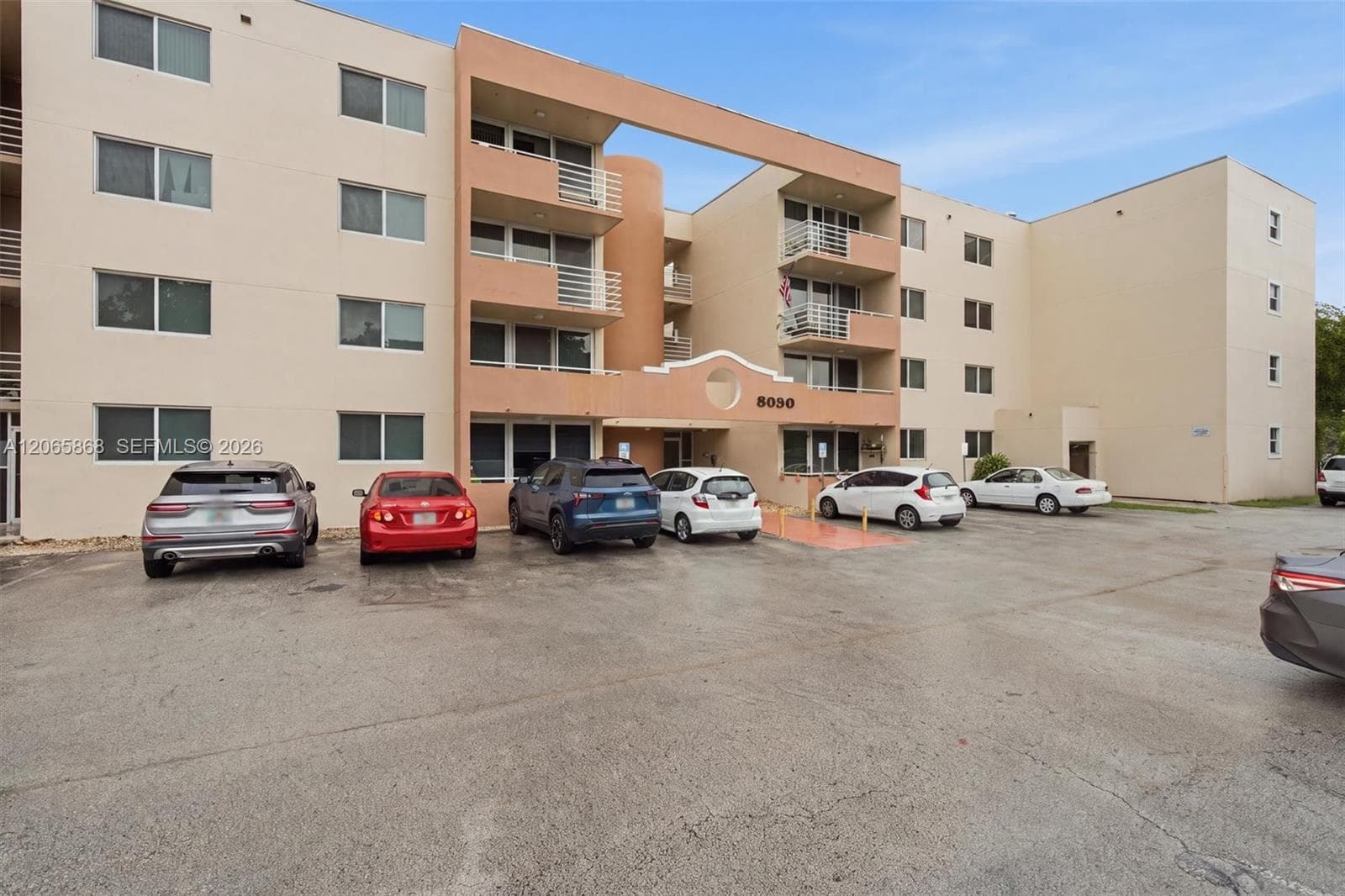 8050 NW 8th St # 1110, Miami, FL 33126 — zdjęcie 3