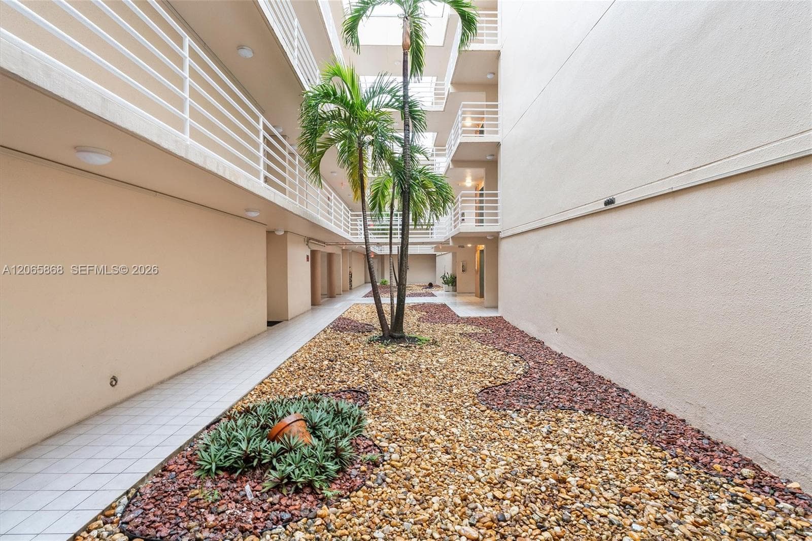 8050 NW 8th St # 1110, Miami, FL 33126 — zdjęcie 4