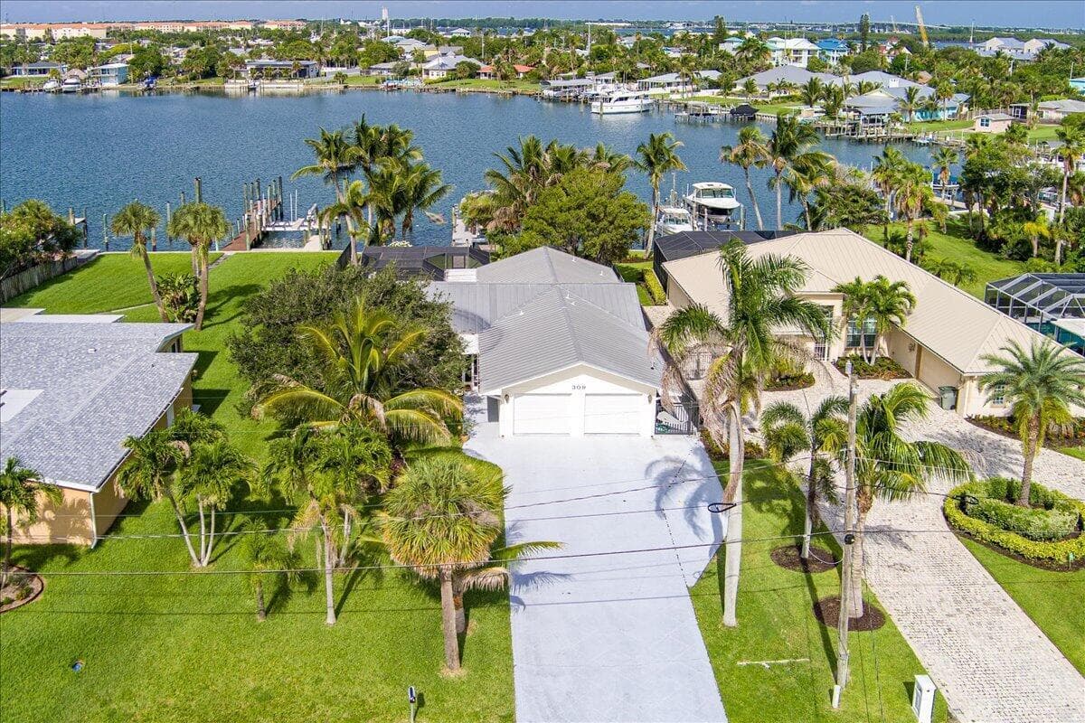 309 FERNANDINA Street, Hutchinson Island, FL 34949
